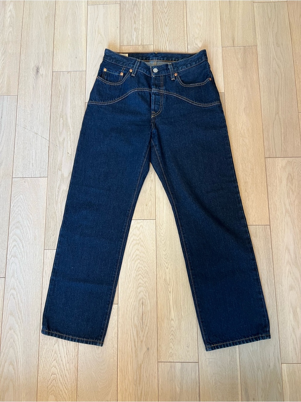 Levi’s 501 ‘90s Denim Jeans Women’s (W28 / L30)